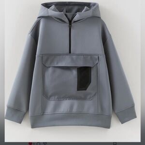 Zara - Young kid Size 8 Zara Charcoal Gray hoodie.